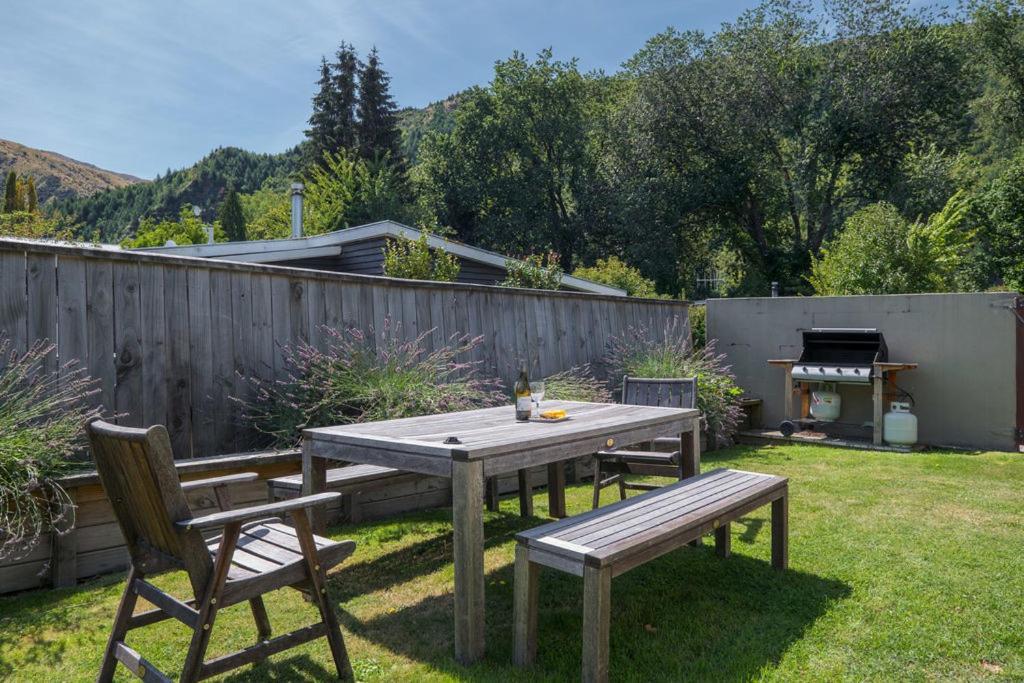 Lavender Country Cottage - Arrowtown Holiday Home المظهر الخارجي الصورة